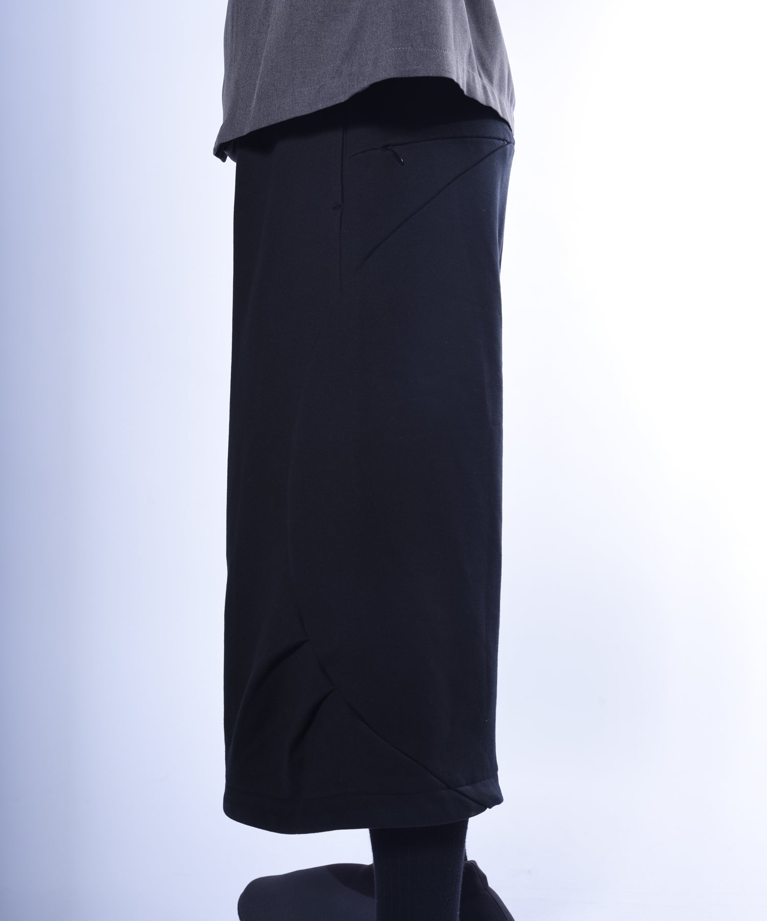 Inno WIDE SWEAT SHORTS