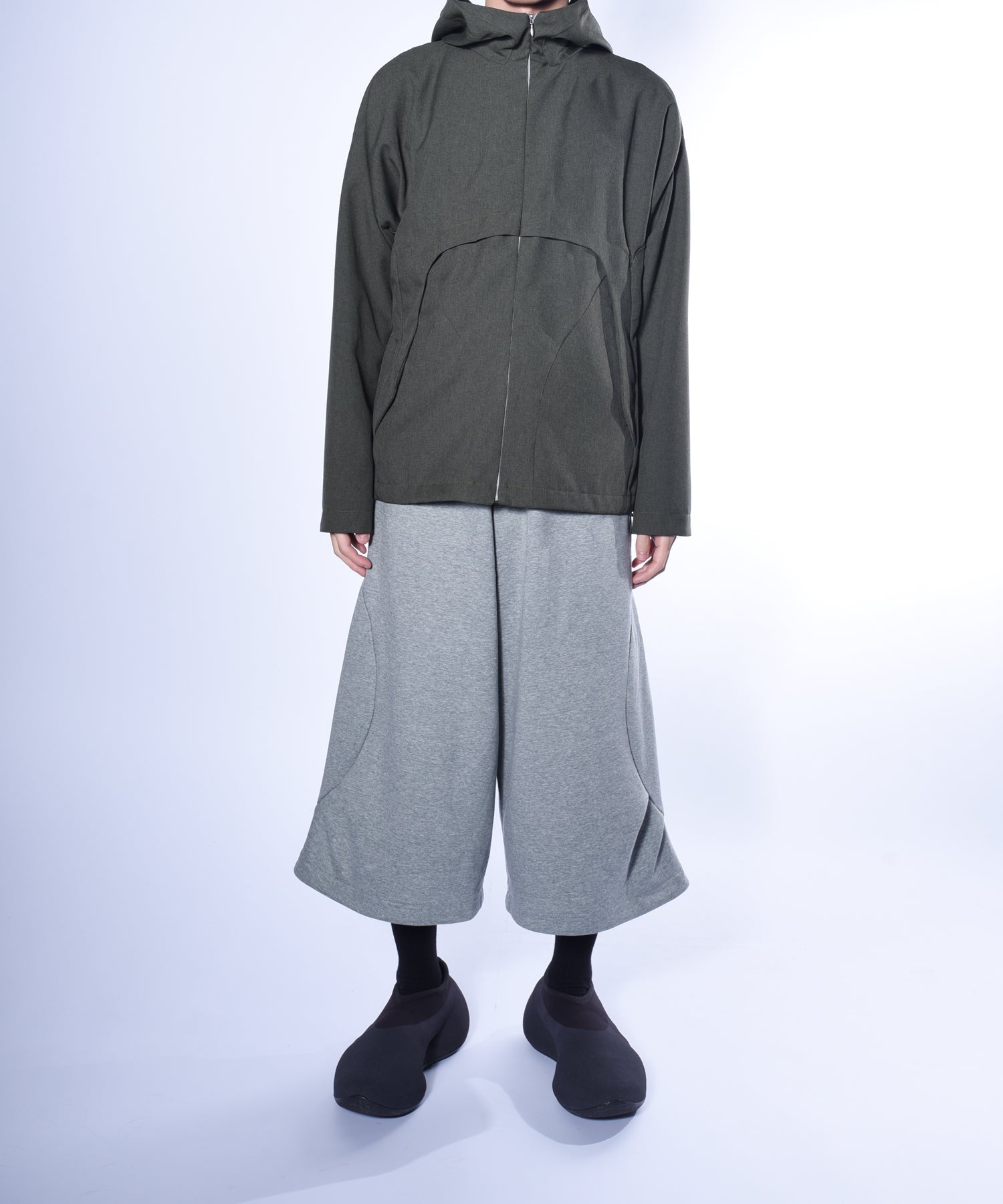 Inno WIDE SWEAT SHORTS