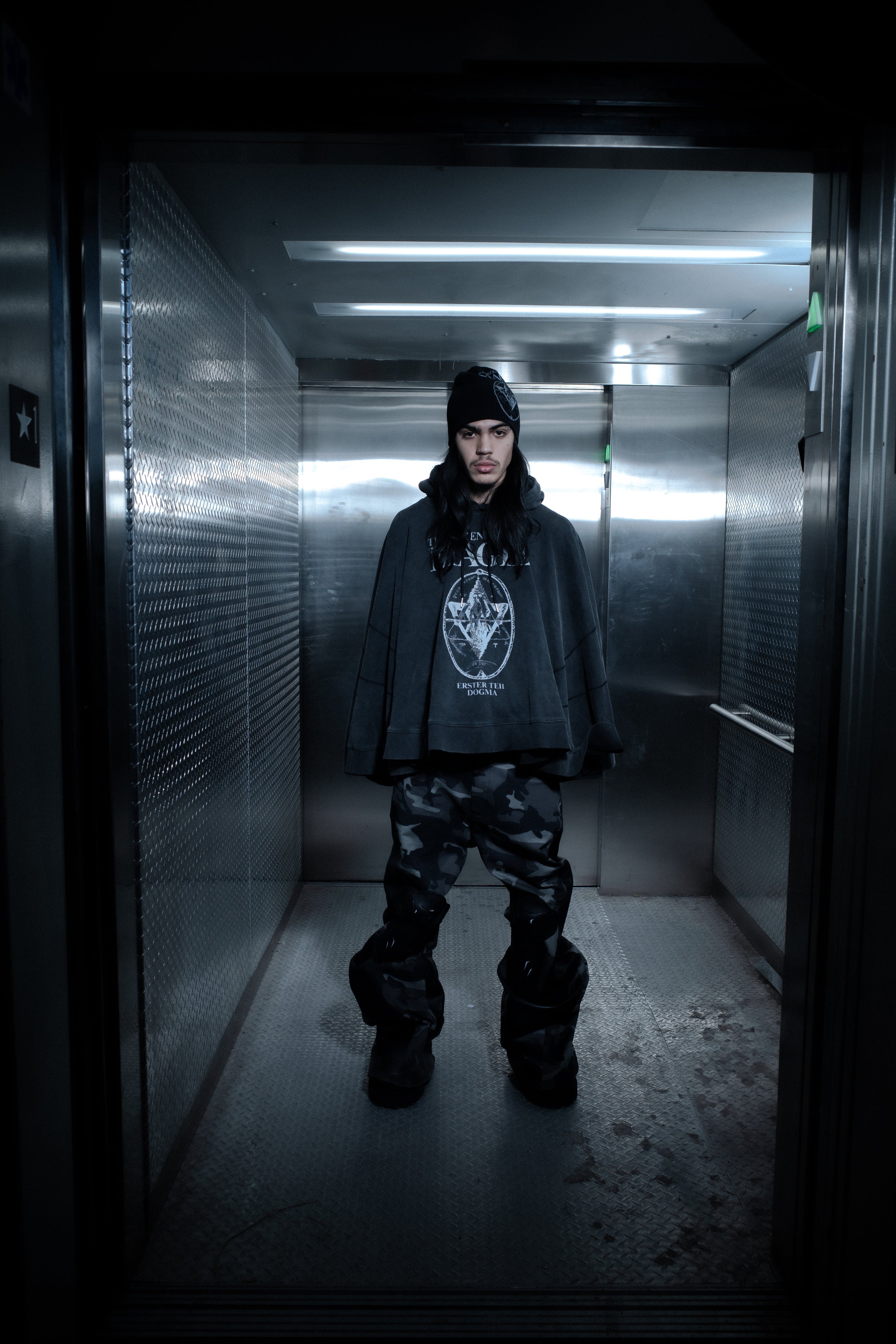 BL MAGIE CROPPED SKULL BEANIE