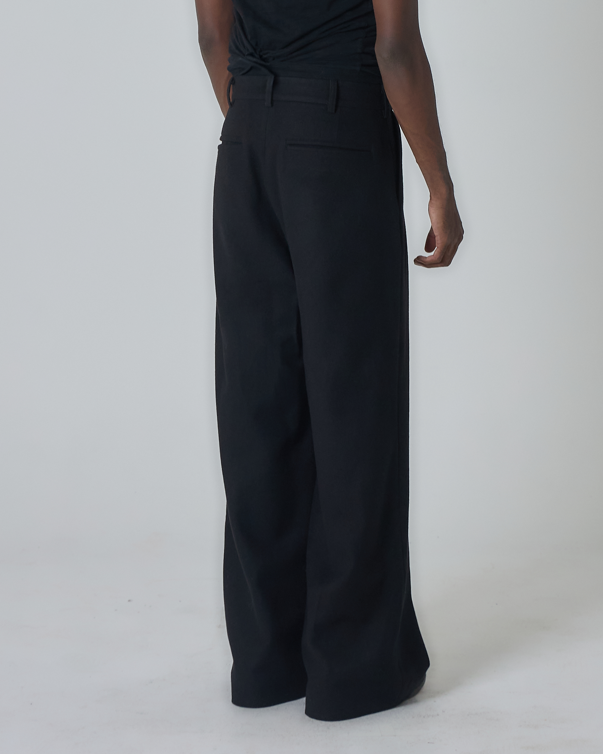 STRAIGHT LEG TROUSERS