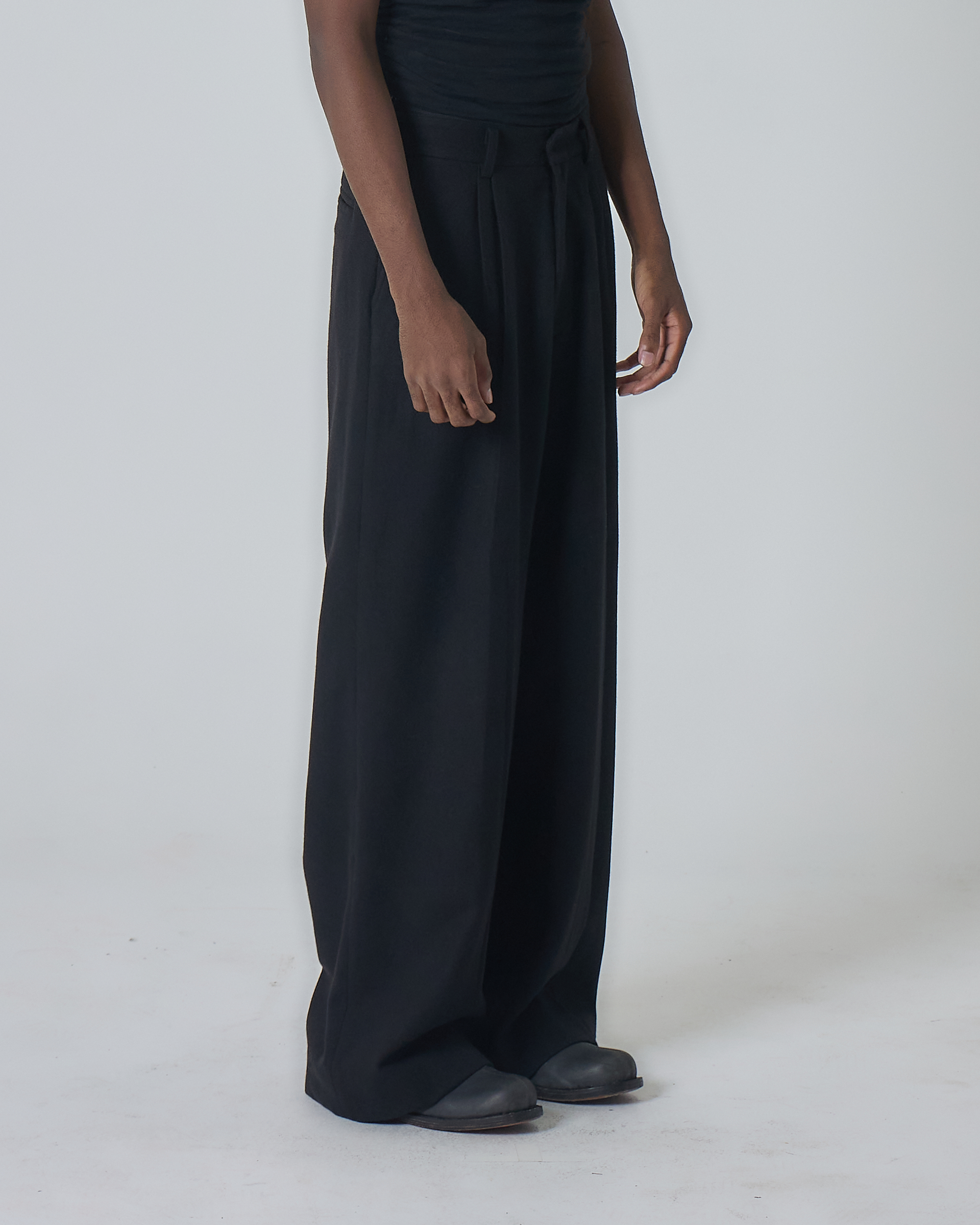 STRAIGHT LEG TROUSERS