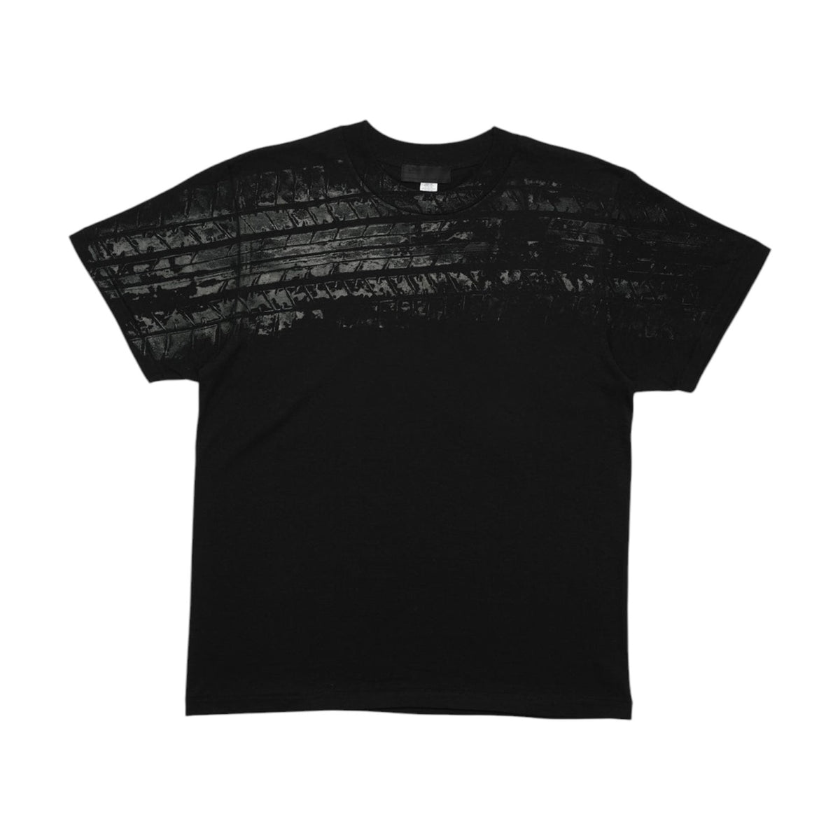 TRACE TEE