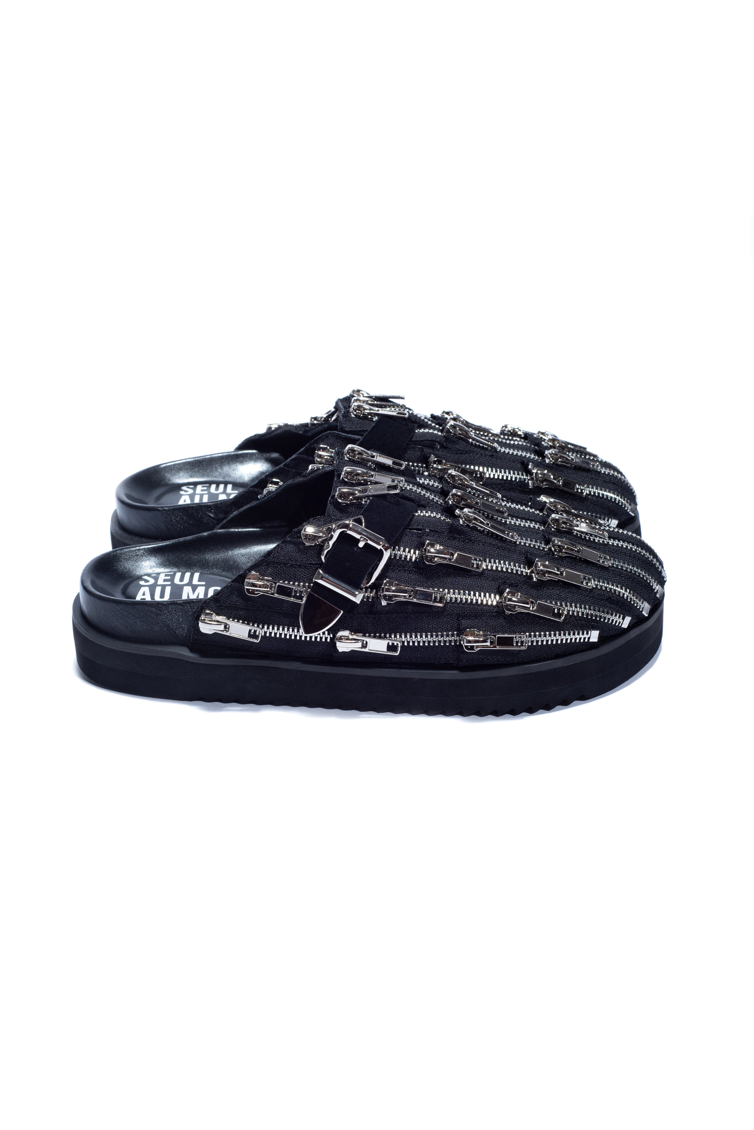 WALK ALONE (MARCHE SEUL)