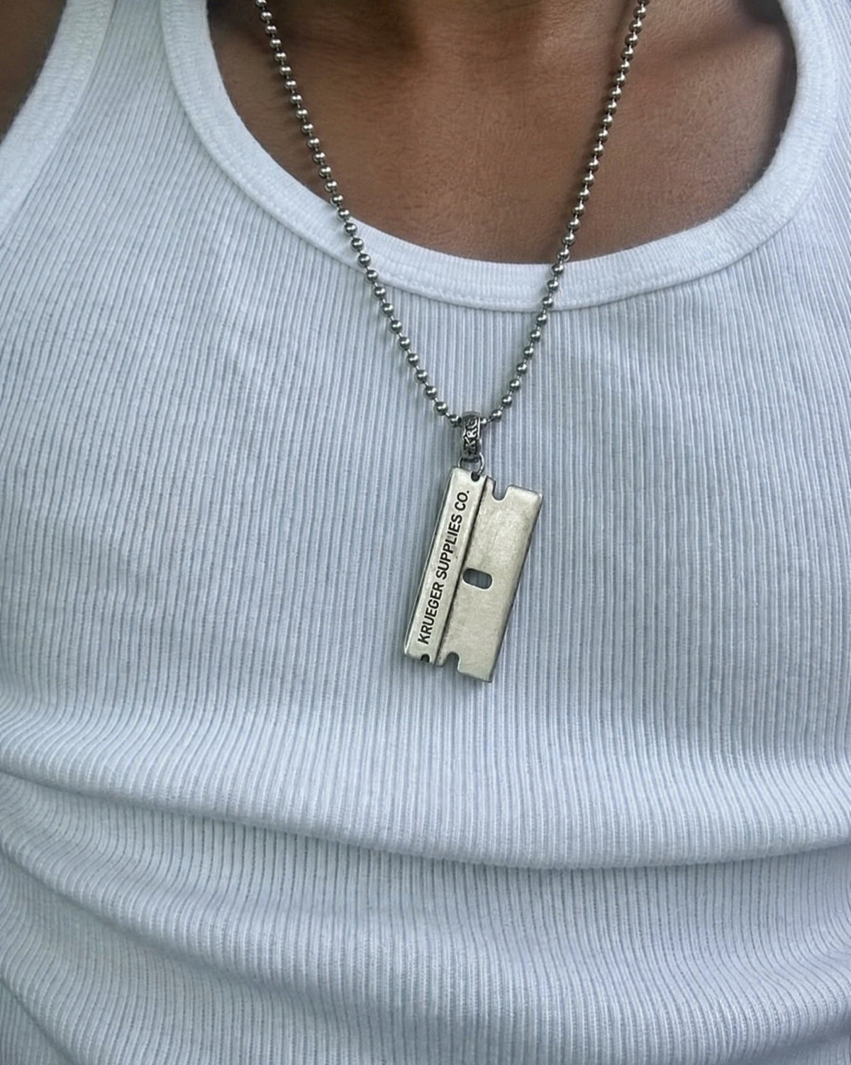 Razor Pendant, Everyday Use
