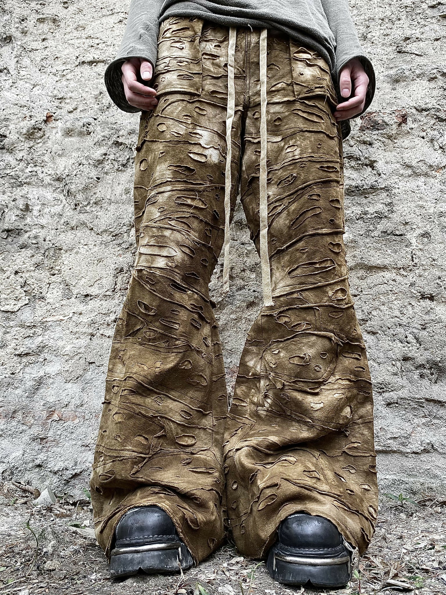 Corrosion pants 1/1
