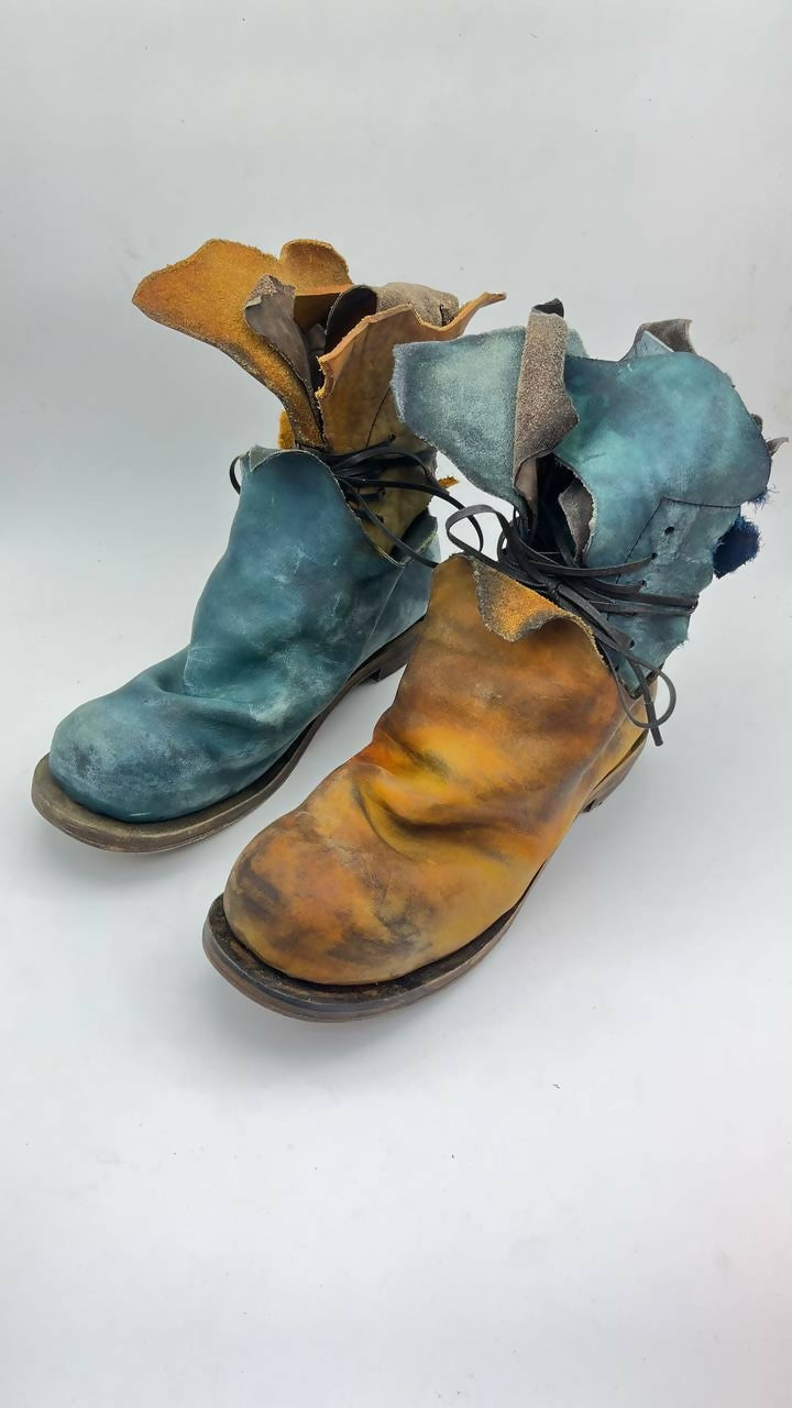 TLAL8 Clownish Deep Blue Yellow