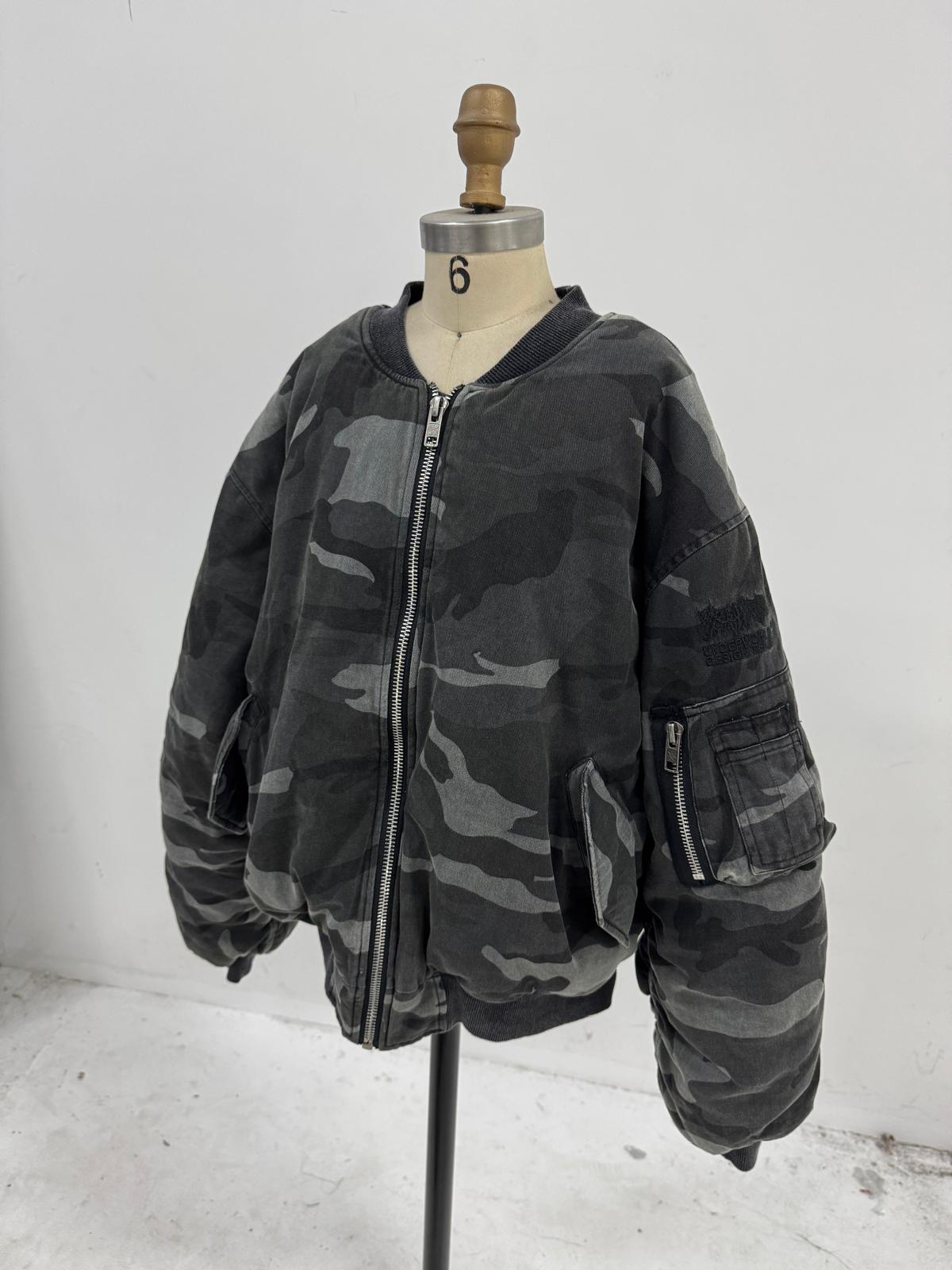 EVERYDAY BOMBER WASHED CAMMO BLACK