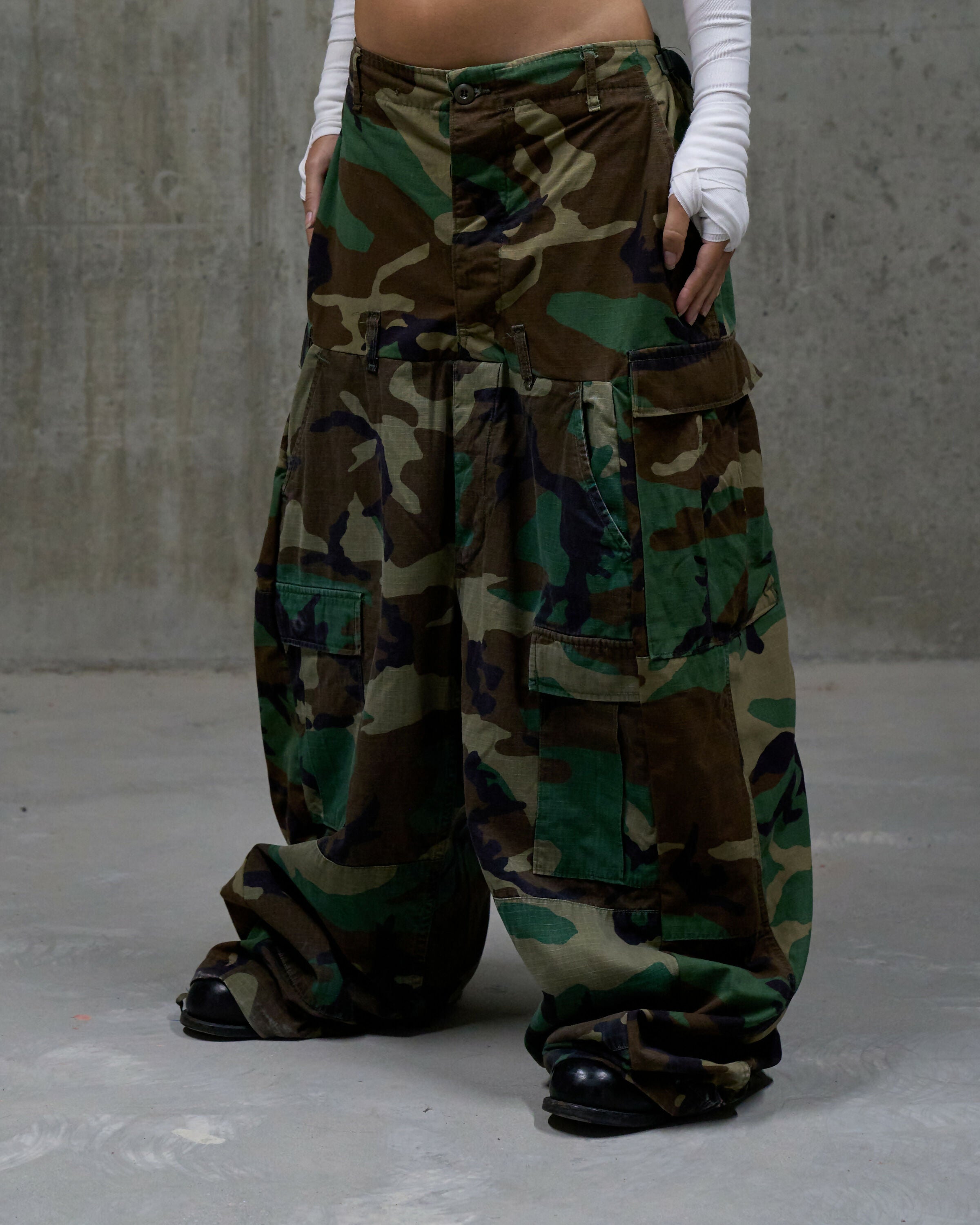 美品minus 21aw us.army doublenee pants Double Woodland Pants – Lowheads