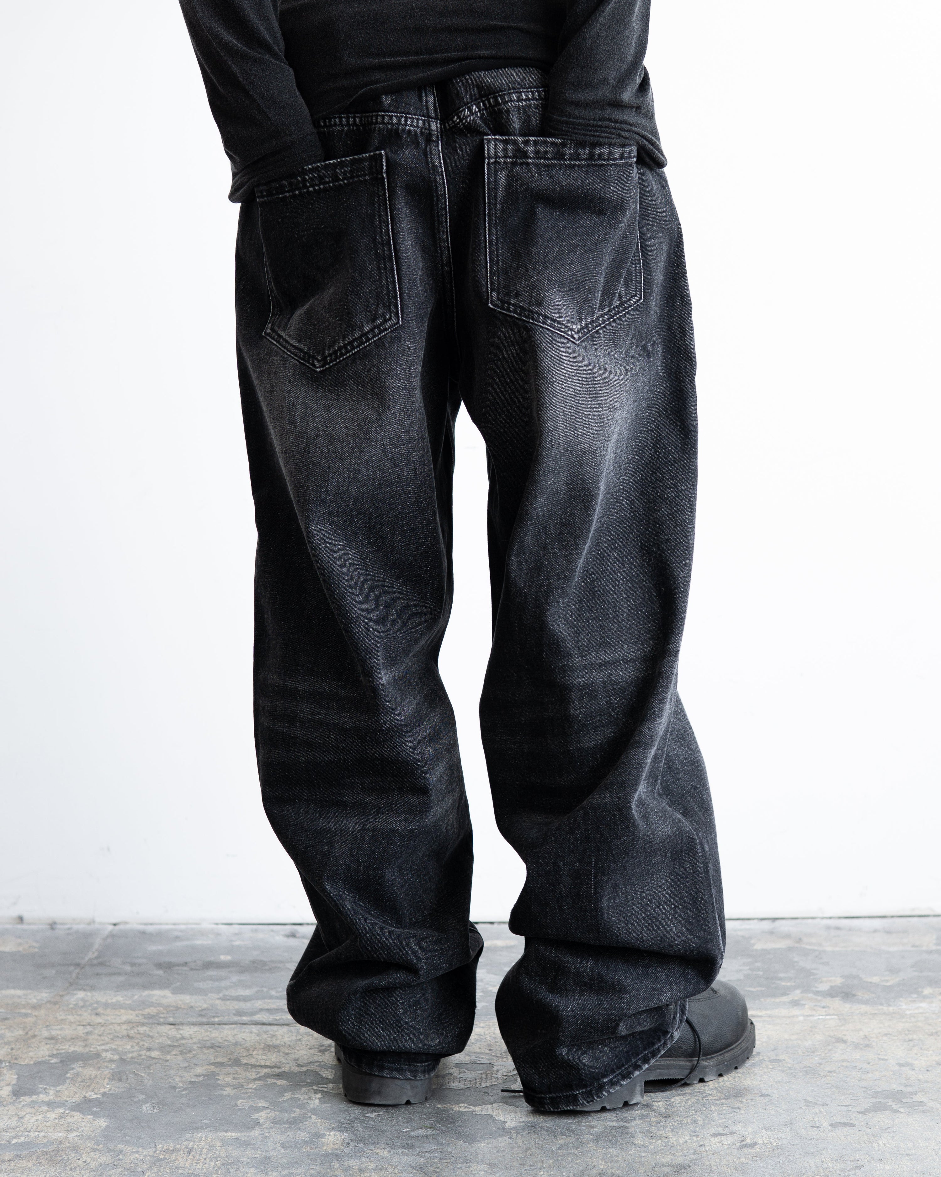 "Core" Baggy Jeans (Black Wash)
