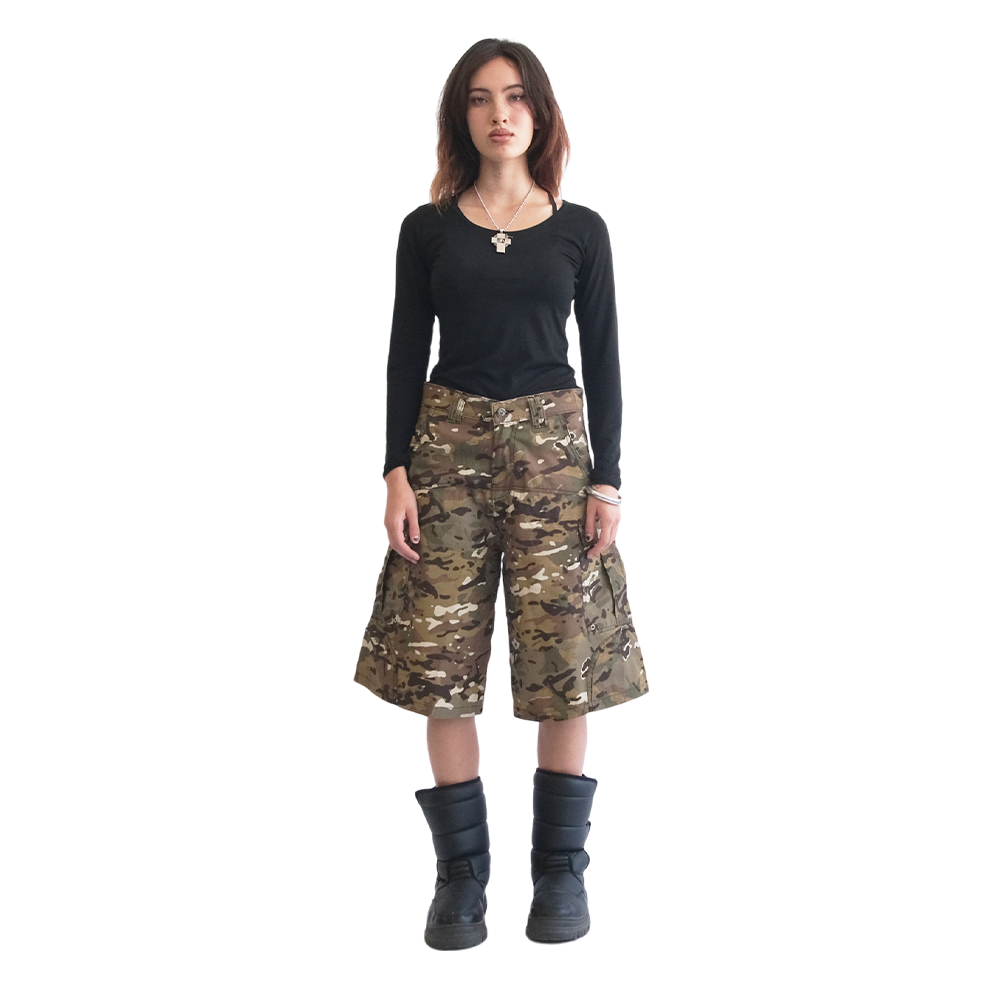 EXTENDED CAMO SHORTS