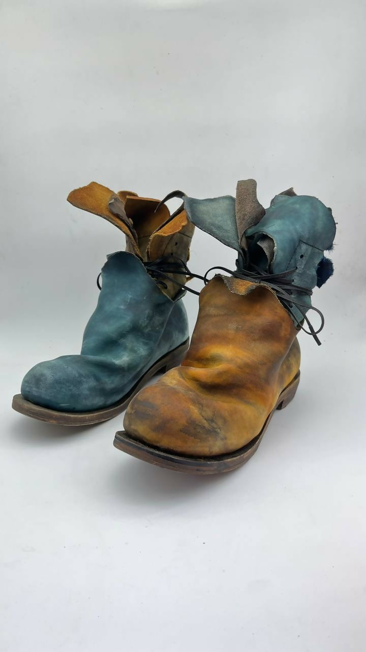 TLAL8 Clownish Deep Blue Yellow