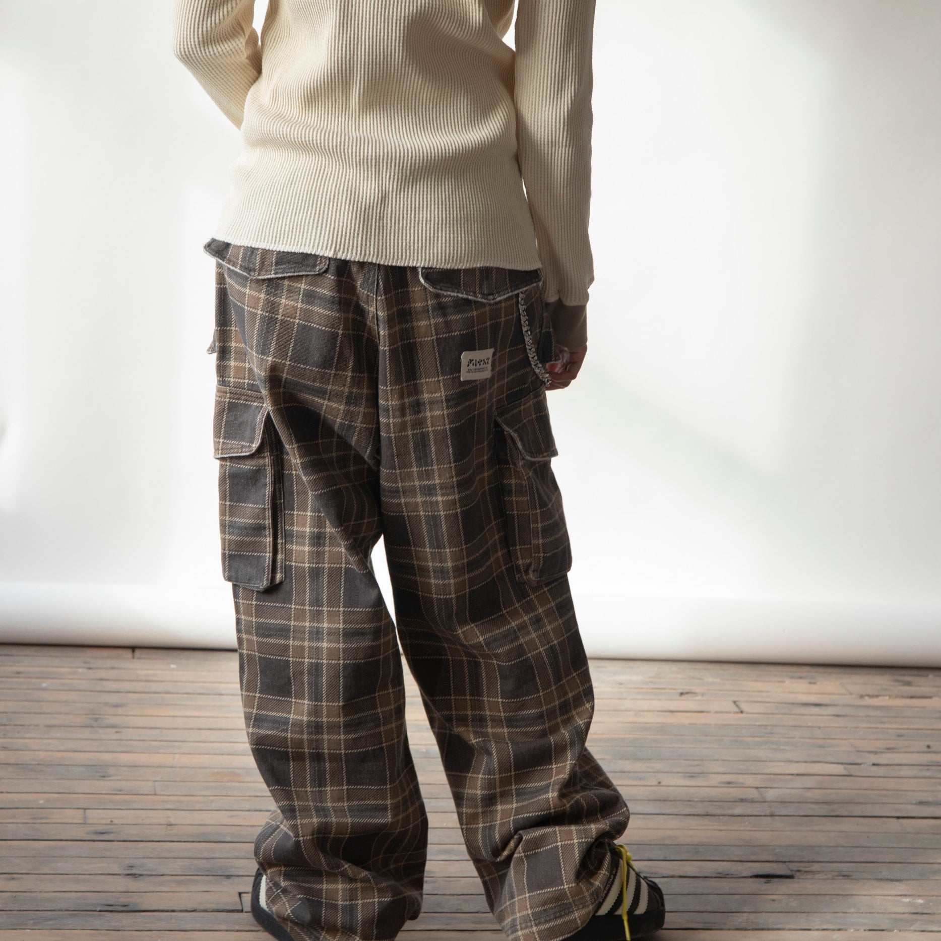 filthy® wide-leg cargo (brown plaid)