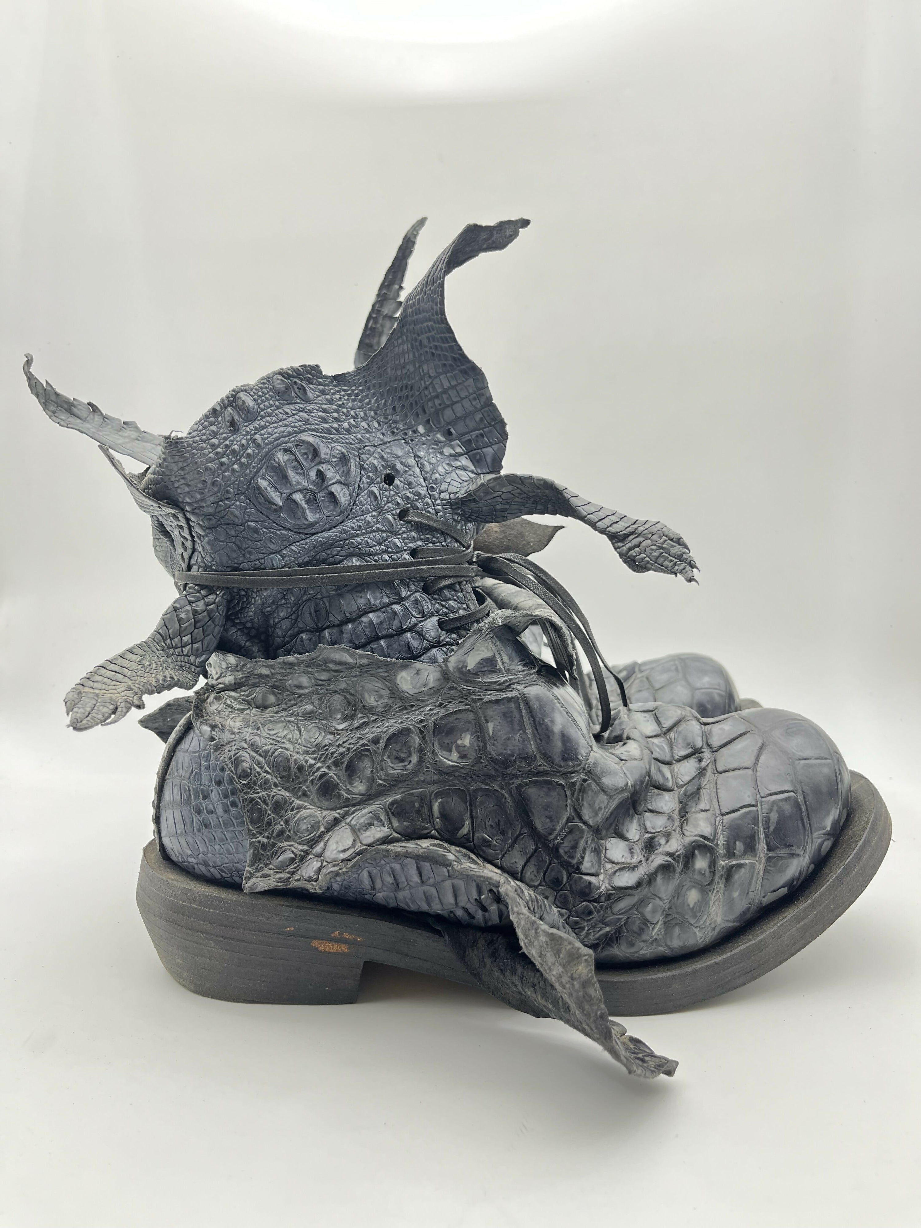 TLAL8 Antique Crocodile Grey (body parts version)