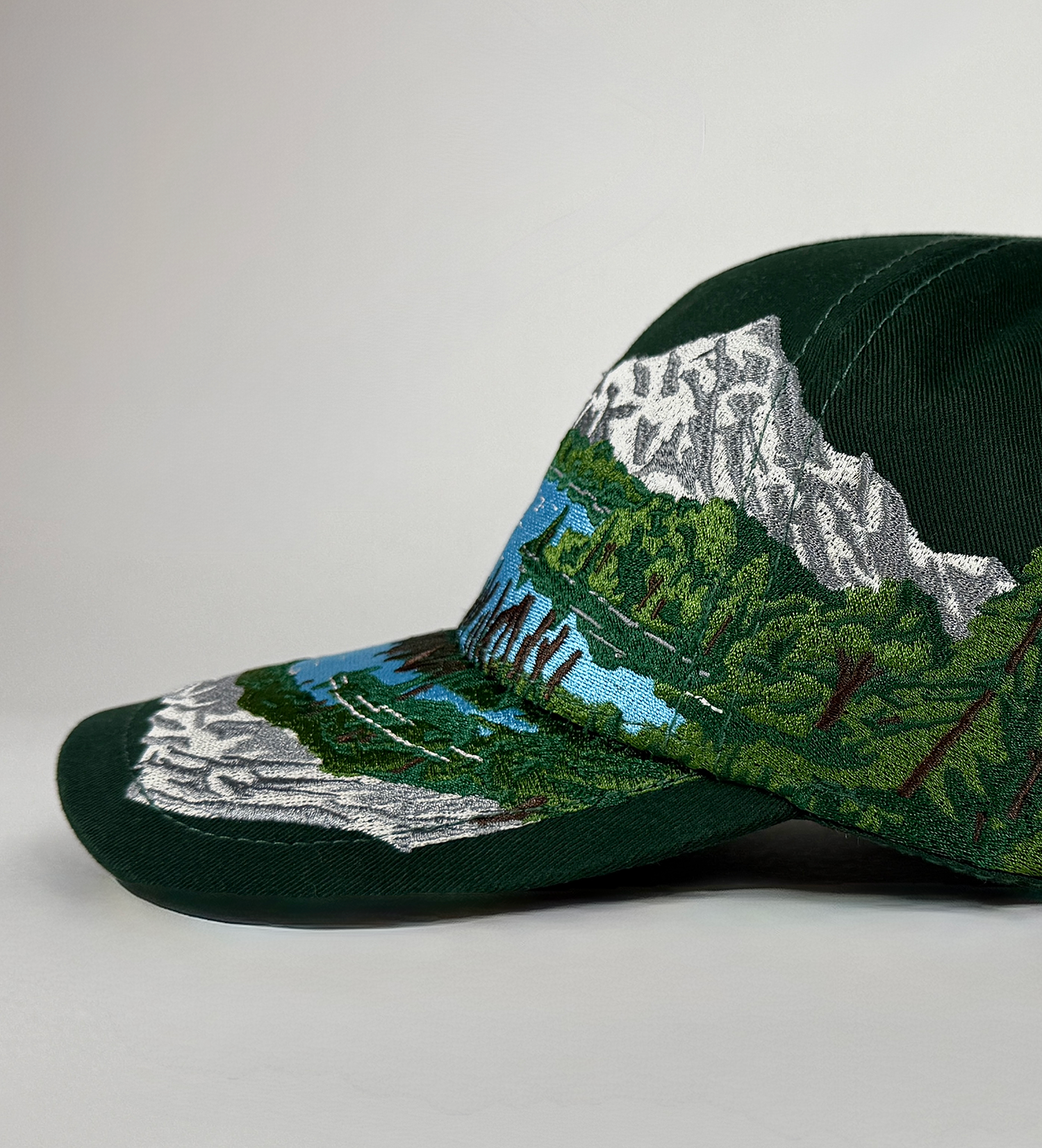 MOUNTAIN HAT