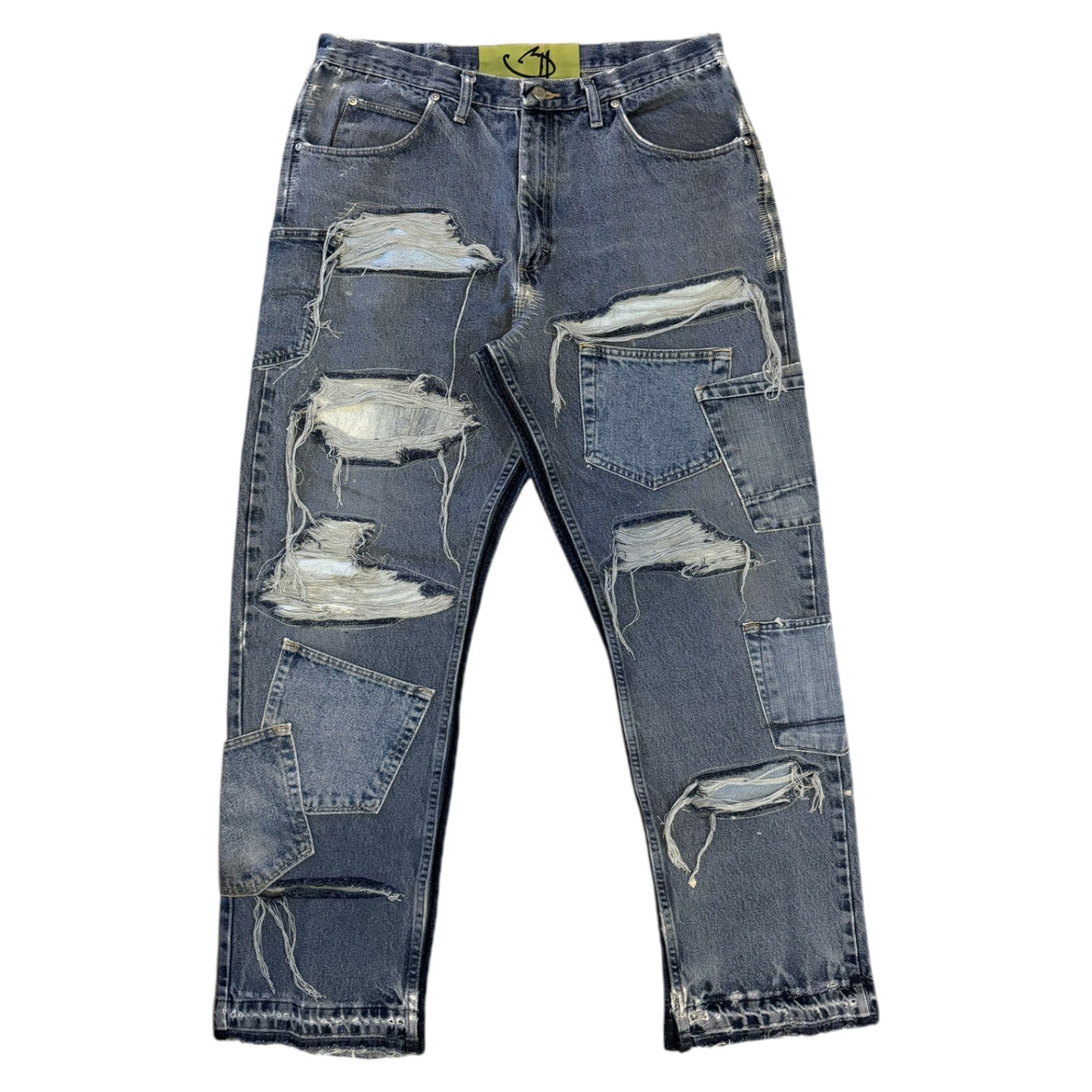 DISTRESSED DENIM