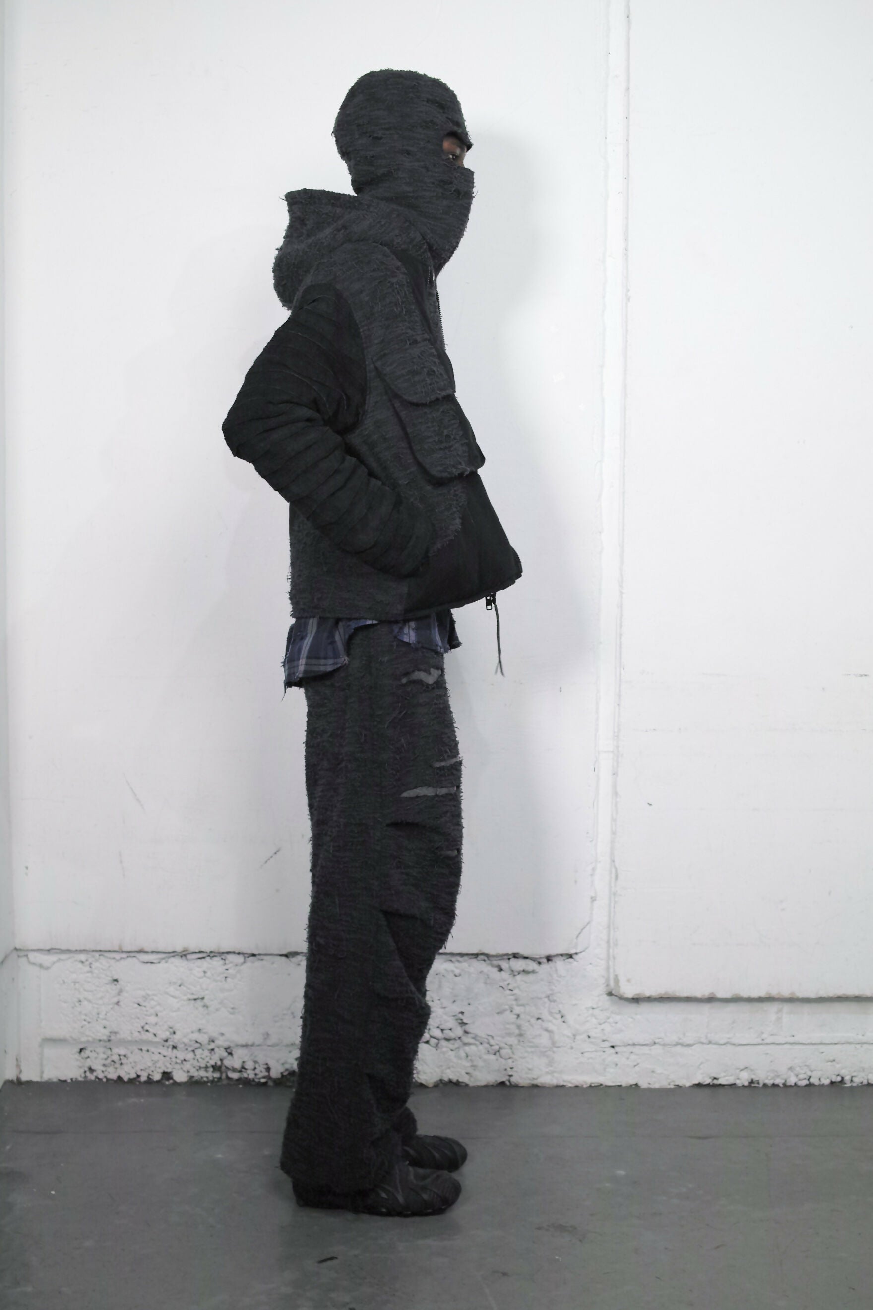 【PRE-ORDER】DISTRESSED FABRIC BALACLAVA / BLACK