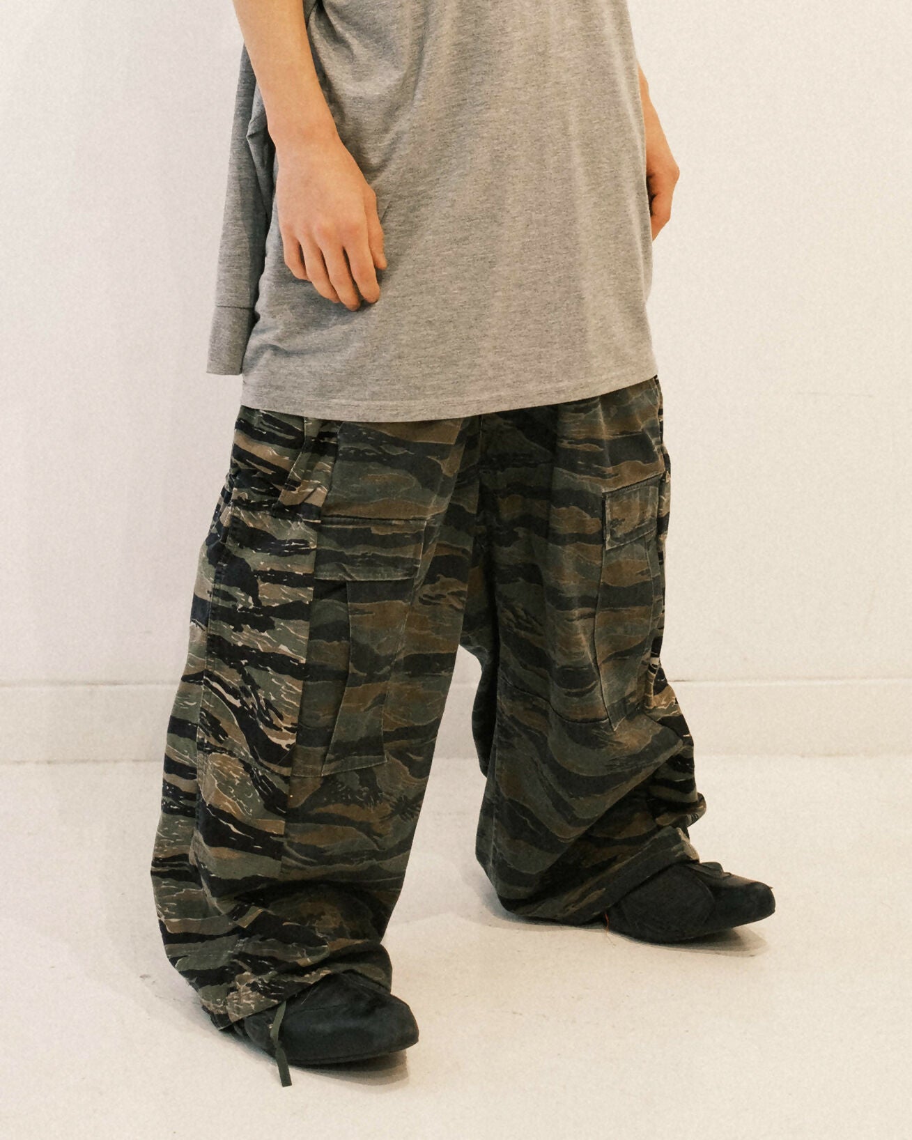 Double Tiger Stripe Pants – Lowheads
