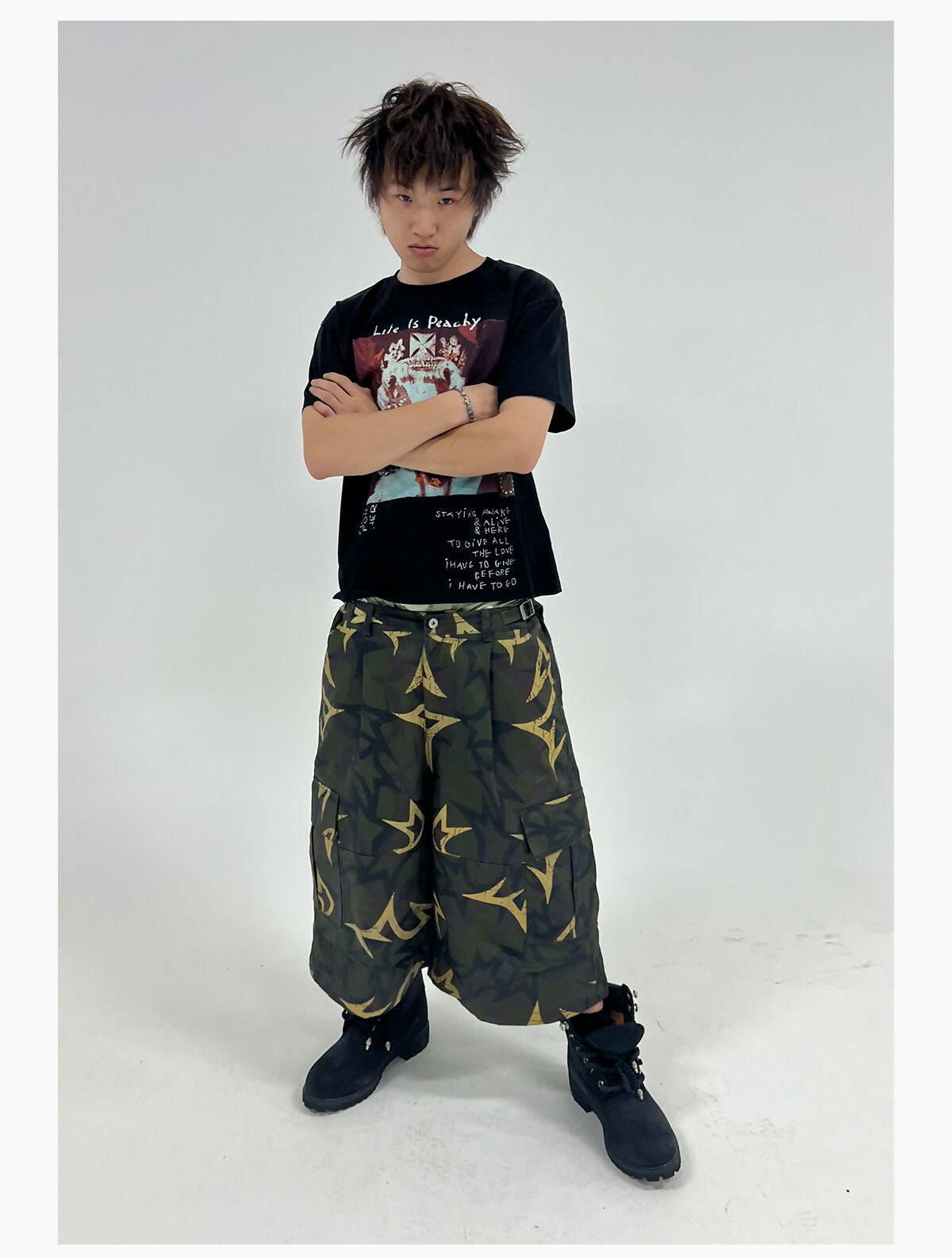 THORN STAR CROPPED PANTS