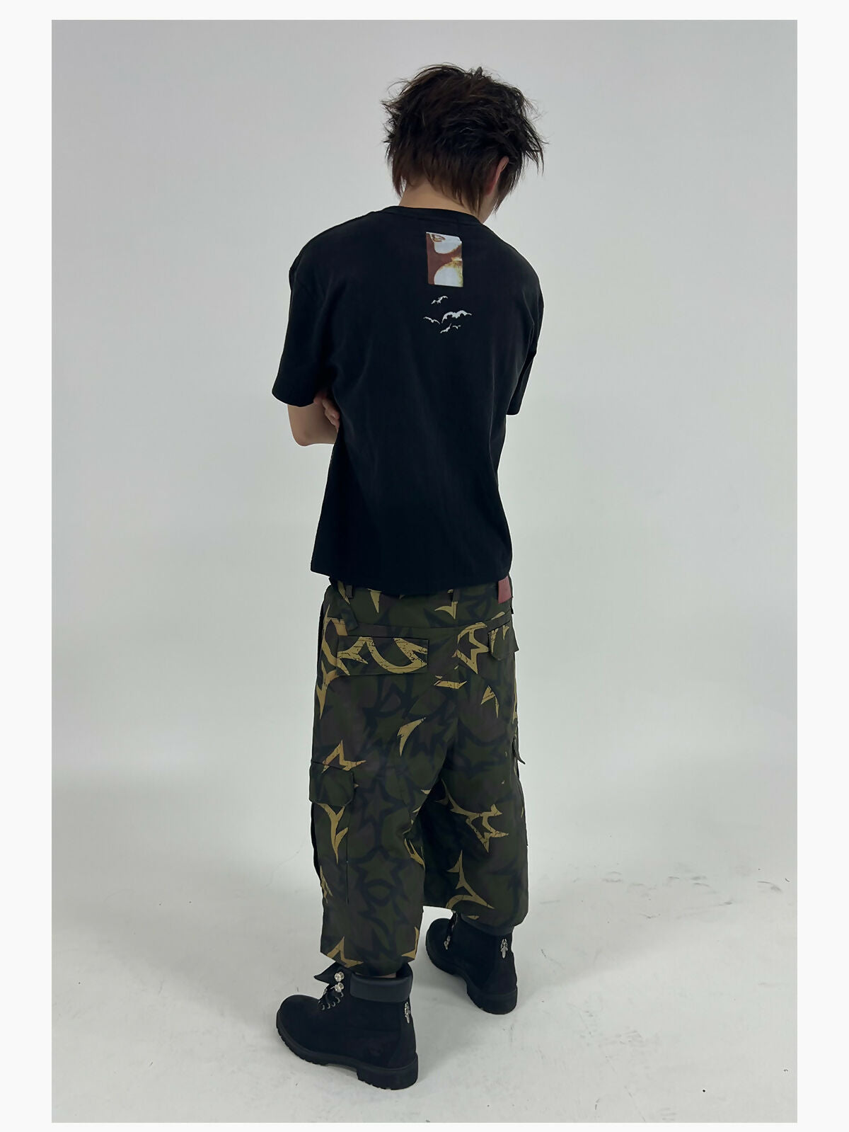 THORN STAR CROPPED PANTS