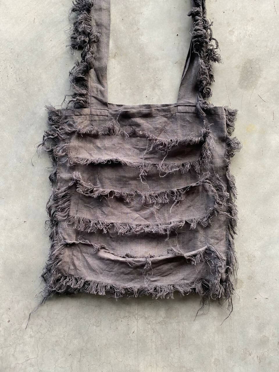 “Scolopendra” Graphite Distressed Side bag